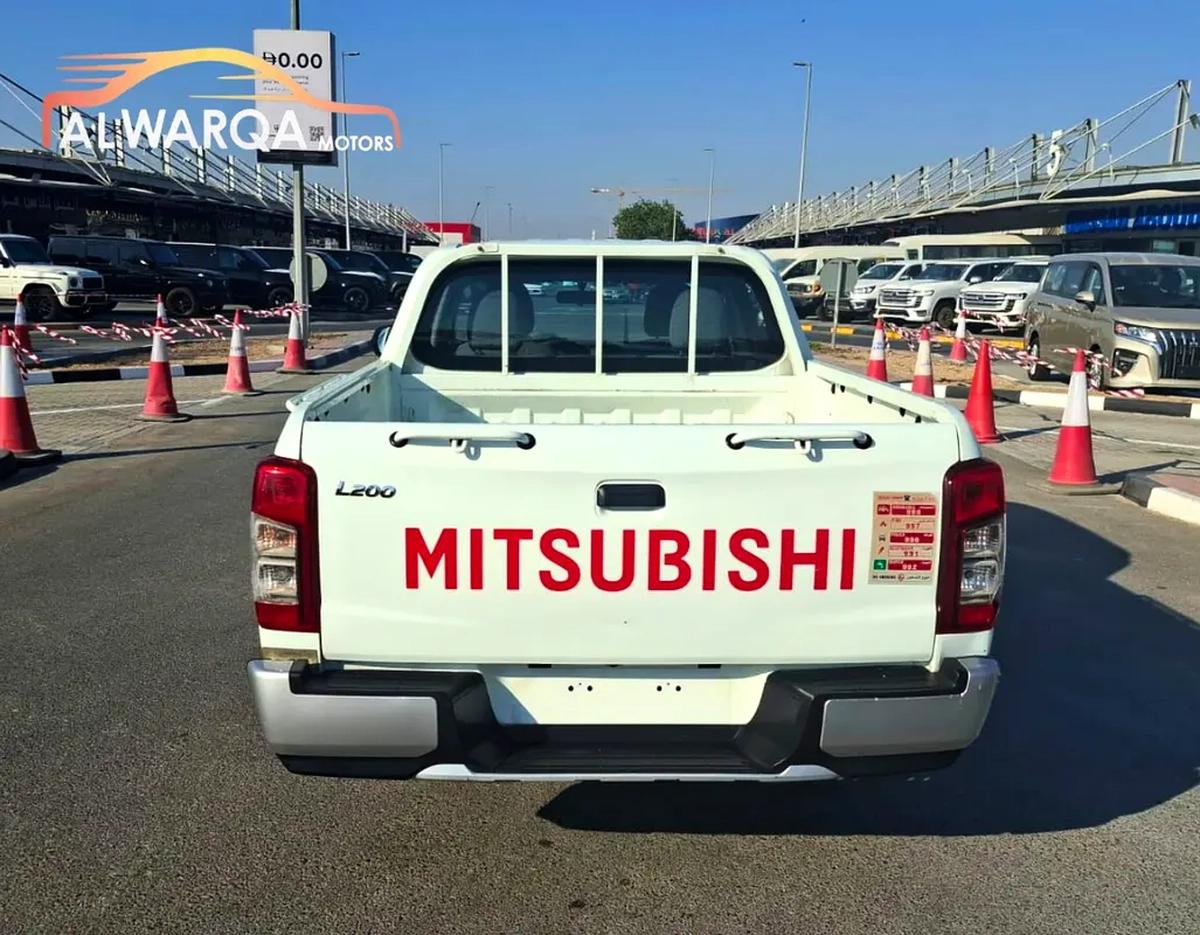 Mitsubishi L200 Double Cab GLX-3-3