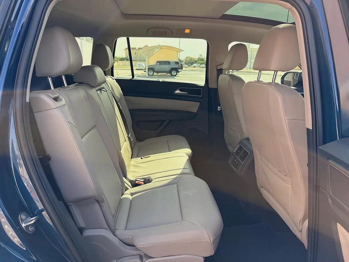 Volkswagen Teramont SE V6 3.6 2019 Model GCC Specs With Full Service History In Perfect Condition-11-11