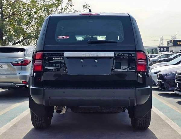 Toyota Prado ALL ROUNDER MID OPTION ||2.8L DIESEL V4|| LETHAER WITH DRIVER PWR SEAT ||SUNROOF