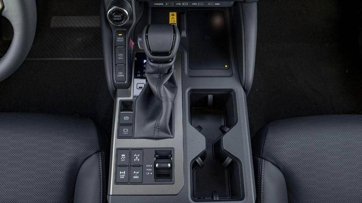 Toyota Prado TOYOTA PRADO adventure 2.8L diesel MY 2025-14-14