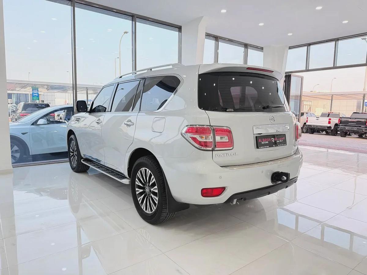 نيسان باترول بلاتينيوم سته سلندر V6 فضي / زعفراني خليجي Nissan Patrol SE Platinum 2017 - GCC Specs-3-3