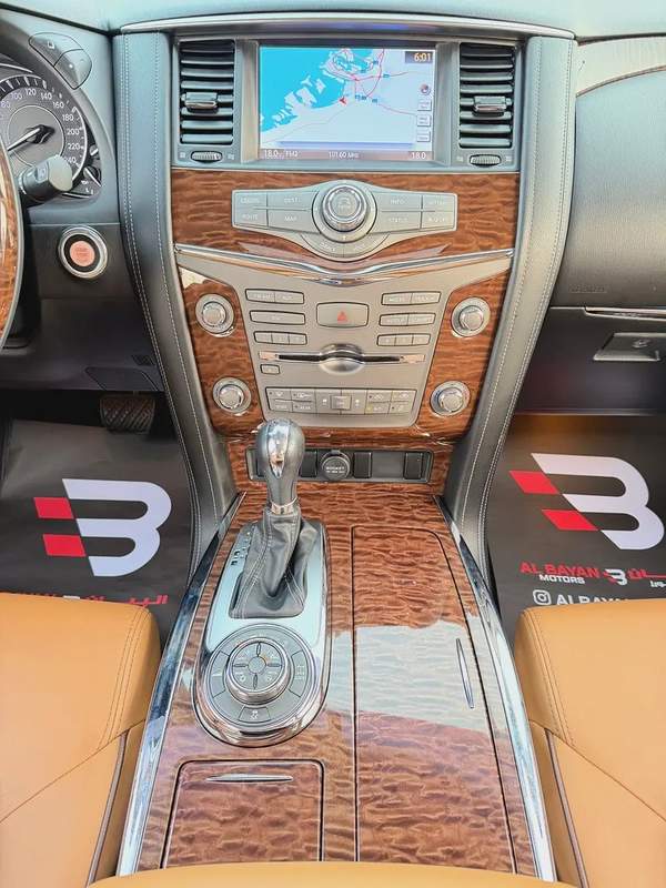 نيسان باترول بلاتينيوم سته سلندر V6 فضي / زعفراني خليجي Nissan Patrol SE Platinum 2017 - GCC Specs