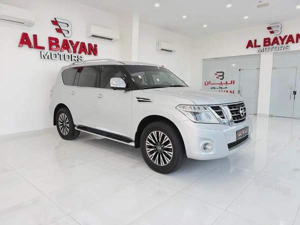 نيسان باترول بلاتينيوم سته سلندر V6 فضي / زعفراني خليجي Nissan Patrol SE Platinum 2017 - GCC Specs