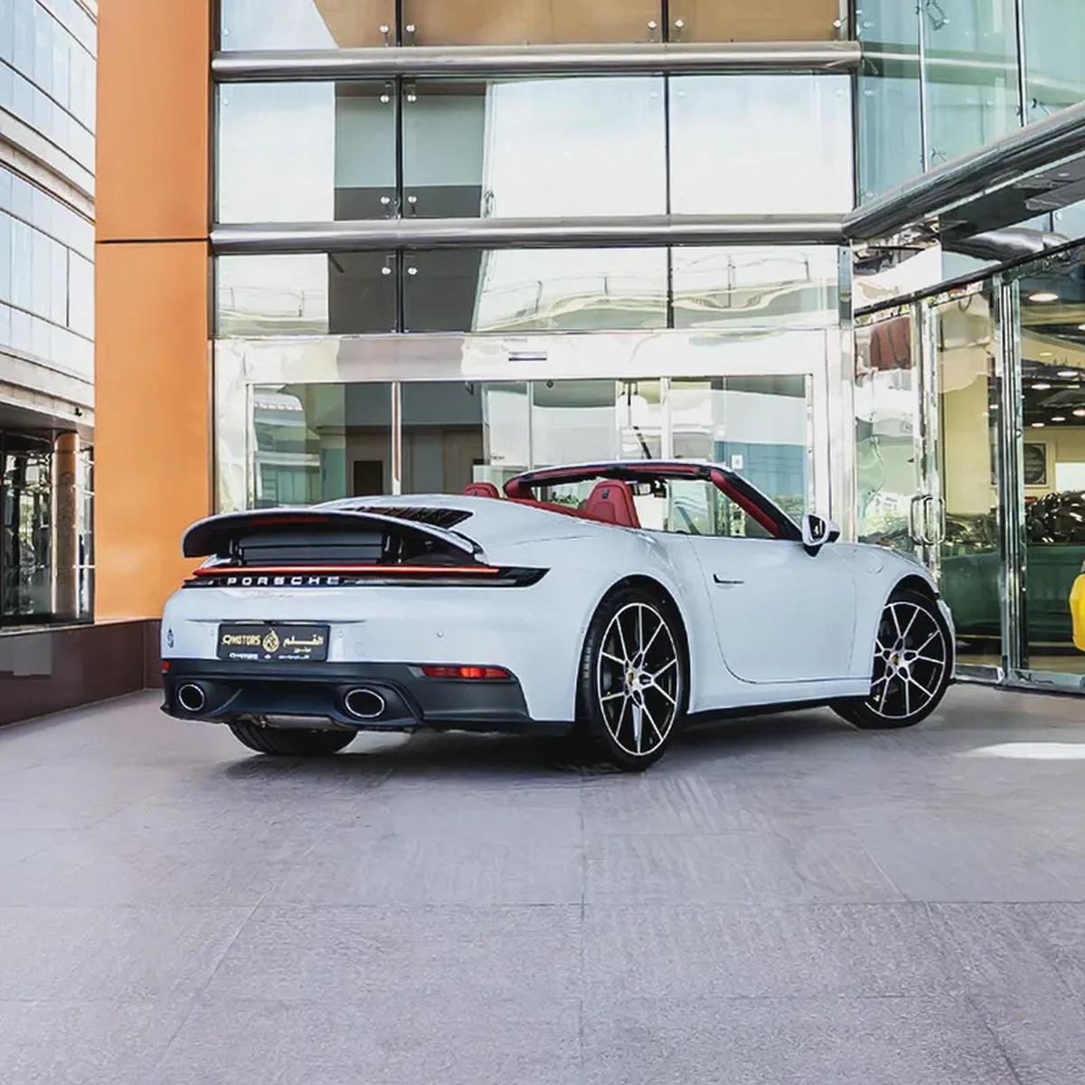 2025 PORSCHE 911 CARRERA CABRIOLET DONE ONLY 1800KM-2-2