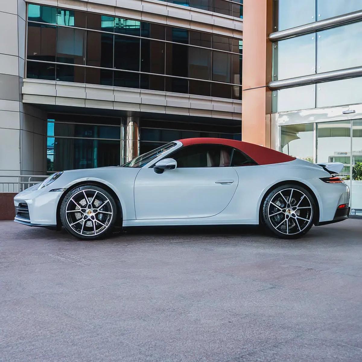 2025 PORSCHE 911 CARRERA CABRIOLET DONE ONLY 1800KM-4-4