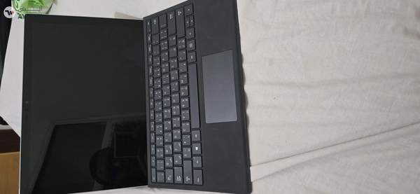 Microsoft Surface 7 + pro 2-in-1 Laptop with keyboard and pen