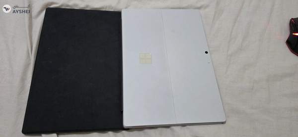 Microsoft Surface 7 + pro 2-in-1 Laptop with keyboard and pen