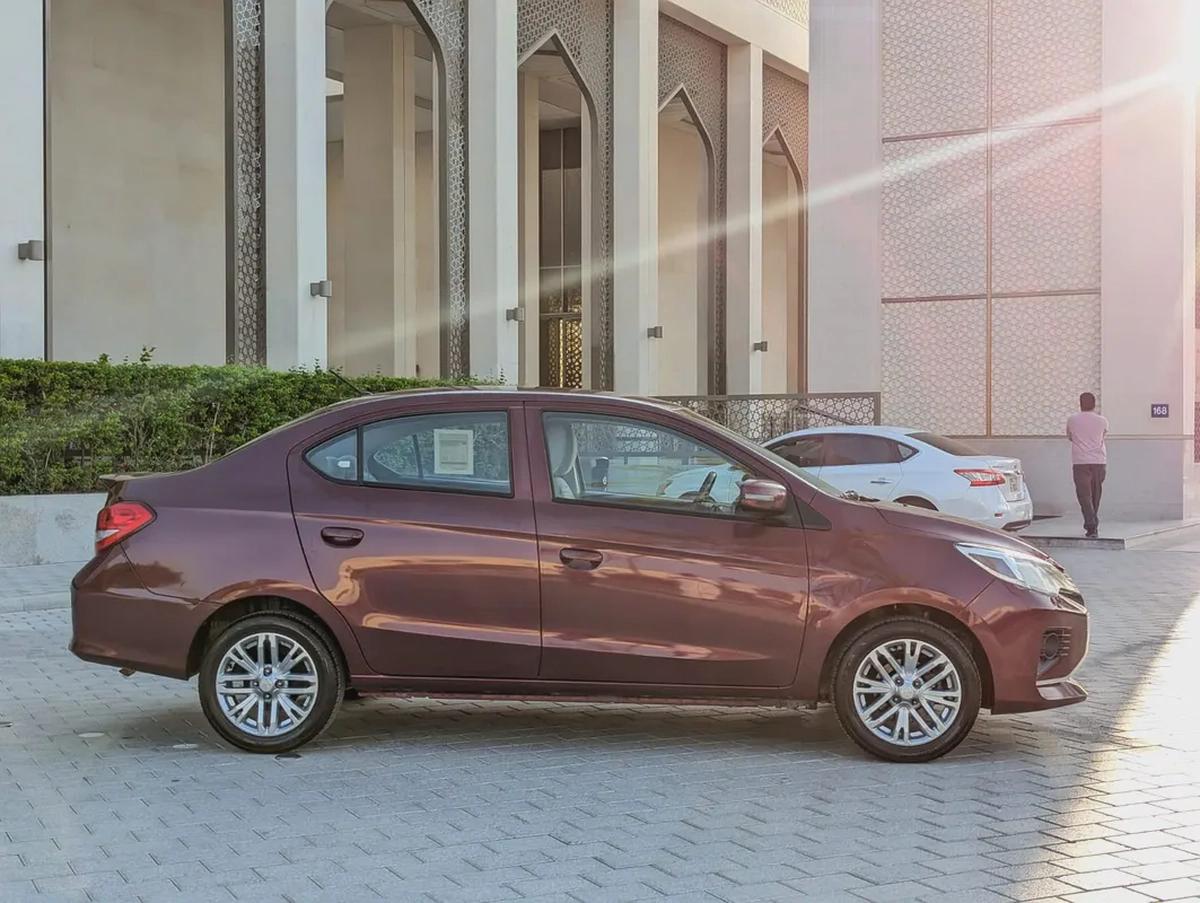 Mitsubishi Attrage 2022 GCC MID Premium Condition With Low KM Economical Family Sedan-16-16