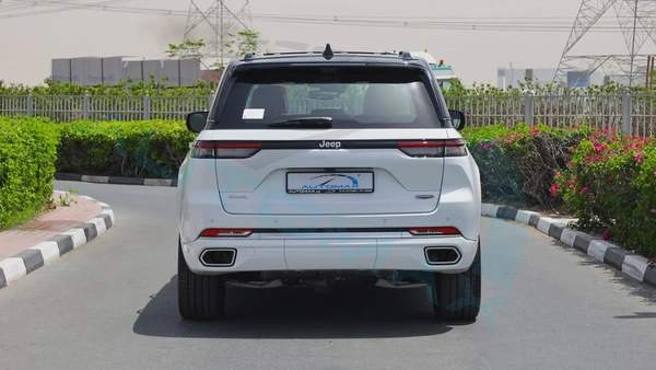 ( 5 Years Warranty + 5 Years Service ) 2025 JEEP GRAND CHEROKEE SUMMIT RESERVE NIGHT VISION GCC 0Km