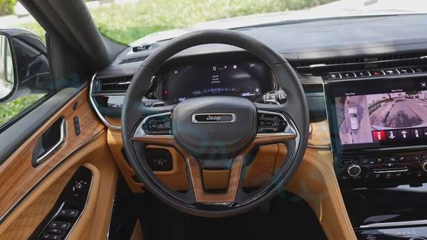 ( 5 Years Warranty + 5 Years Service ) 2025 JEEP GRAND CHEROKEE SUMMIT RESERVE NIGHT VISION GCC 0Km