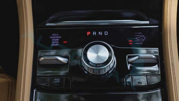 ( 5 Years Warranty + 5 Years Service ) 2025 JEEP GRAND CHEROKEE SUMMIT RESERVE NIGHT VISION GCC 0Km