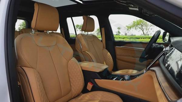 ( 5 Years Warranty + 5 Years Service ) 2025 JEEP GRAND CHEROKEE SUMMIT RESERVE NIGHT VISION GCC 0Km