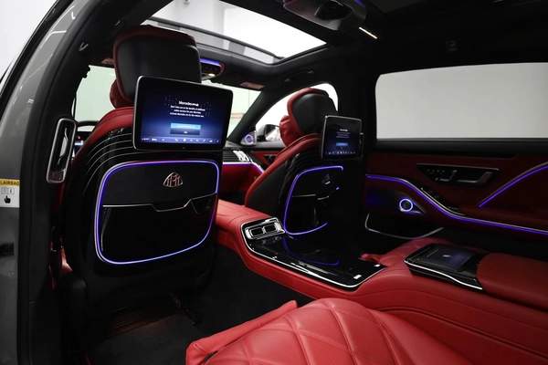 Mercedes Maybach S680 | 3 Years Warranty