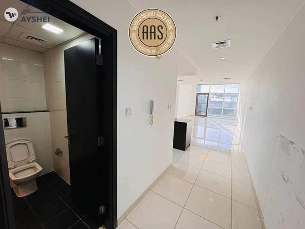 HUGE SIZE 2BHK || NEAR TO METRO || ALL AMENITIES || PARKING