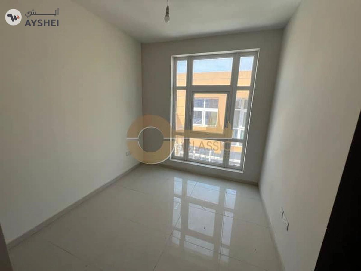 Freshly Maintained | Spacious | 3 Bed Townhouse-1-landscape