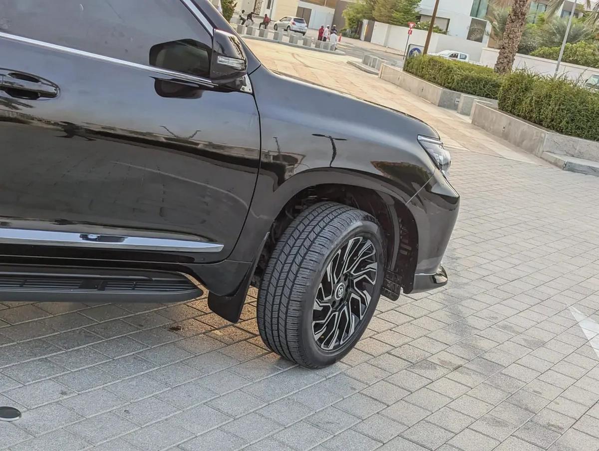 TOYOTA PRADO 2020 GCC V4 2.7L ACCIDENT FREE IN EXCELLENT CONDITION-11-11