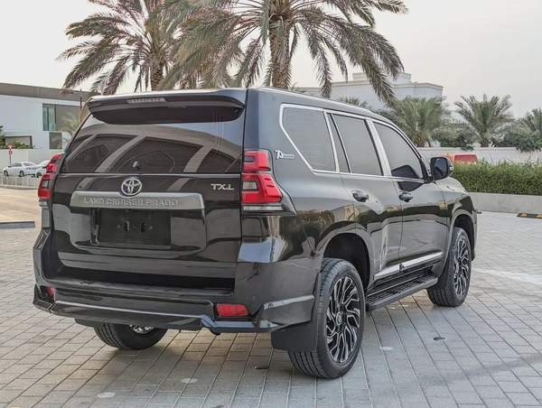 TOYOTA PRADO 2020 GCC V4 2.7L ACCIDENT FREE IN EXCELLENT CONDITION