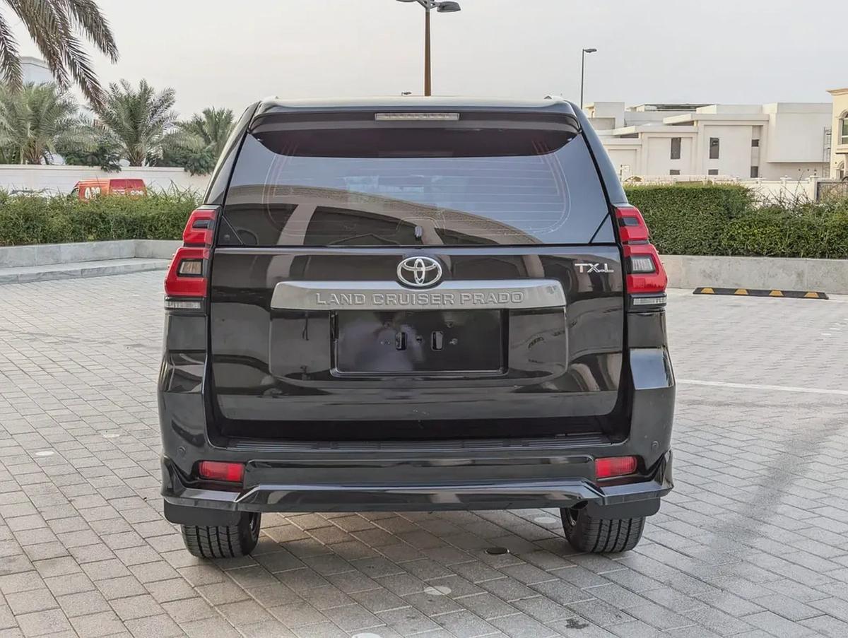 TOYOTA PRADO 2020 GCC V4 2.7L ACCIDENT FREE IN EXCELLENT CONDITION-16-16