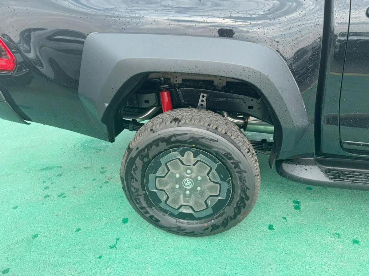 Toyota Hilux GR Sport 4.0L 2025 MODEL-5-5