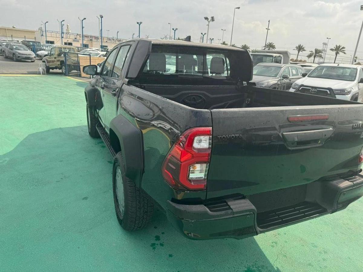 Toyota Hilux GR Sport 4.0L 2025 MODEL-12-12