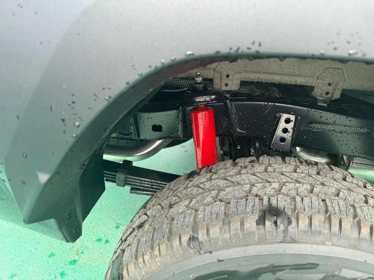 Toyota Hilux GR Sport 4.0L 2025 MODEL-13-13