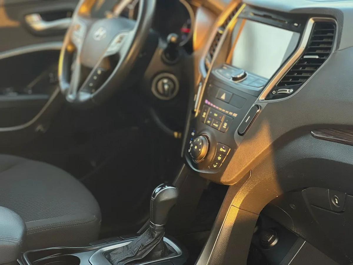 2016 | Hyundai Santa - Fe | V6 | 7 Seaters | GCC | 3.3L | Ref#885-7-7