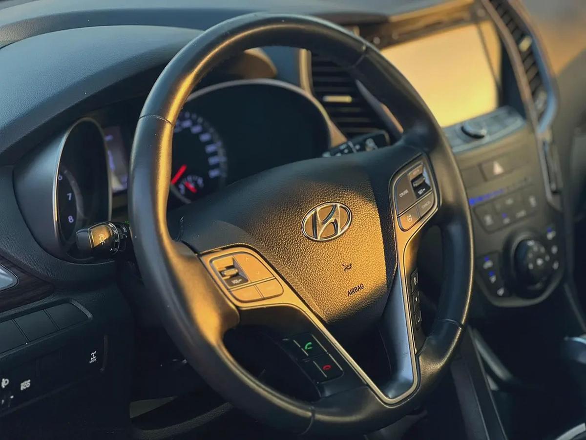 2016 | Hyundai Santa - Fe | V6 | 7 Seaters | GCC | 3.3L | Ref#885-15-15