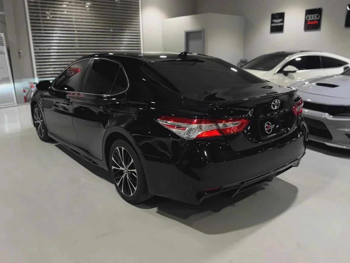 Toyota Camry SE | 2020 | Excellent Condition.-5-5