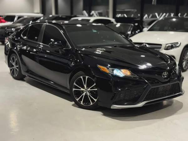 Toyota Camry SE | 2020 | Excellent Condition.
