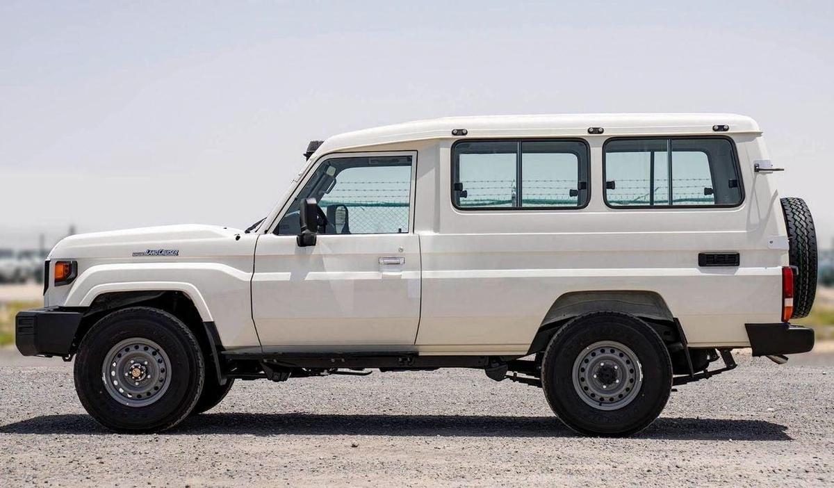 Toyota Land Cruiser 70 LC78 2.8L AT DIESEL 3DOOR 2024-7-7