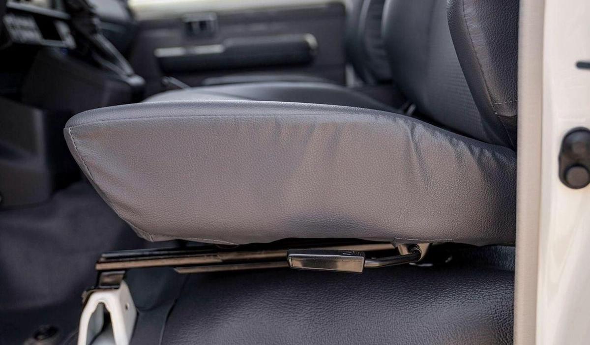 Toyota Land Cruiser 70 LC78 2.8L AT DIESEL 3DOOR 2024-14-14