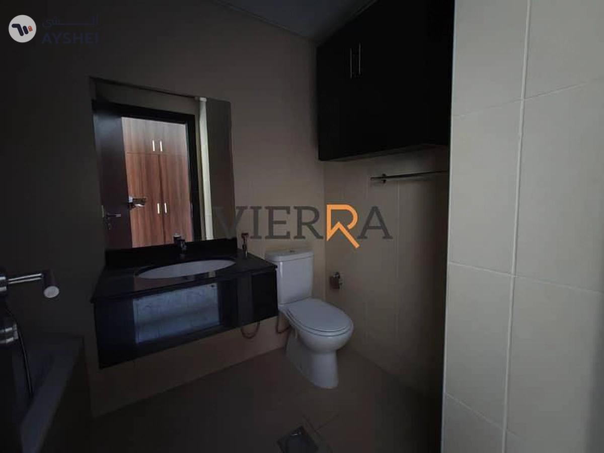 Mazaya 25, Queue Point, Liwan, Dubai-5-5