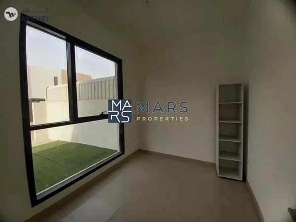 The Lavish 4BHK + Majlis Villa For Rent in Nasma Residense