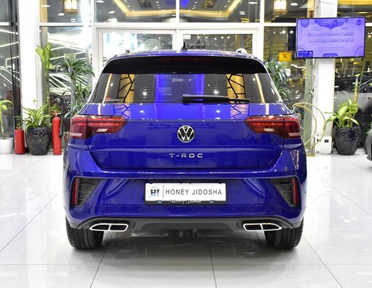 Volkswagen T-ROC R-Line ( 2023 Model ) in Blue Color GCC Specs-2-2
