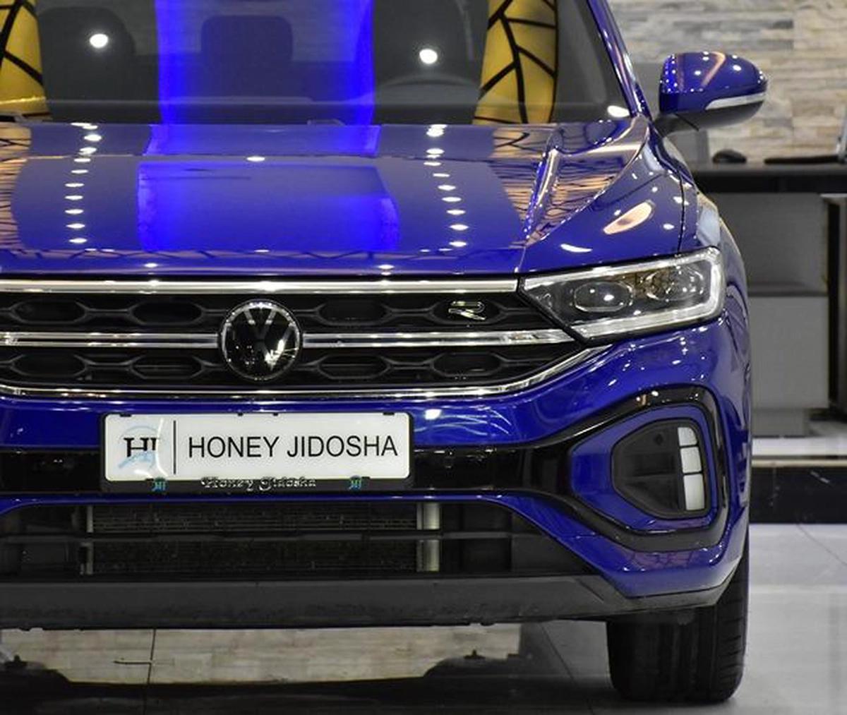 Volkswagen T-ROC R-Line ( 2023 Model ) in Blue Color GCC Specs-9-9