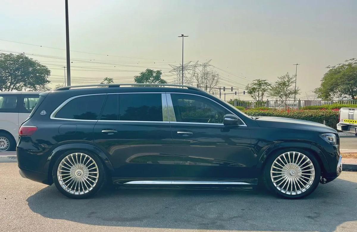 2023 Mercedes Maybach GLS 600 GCC-6-6