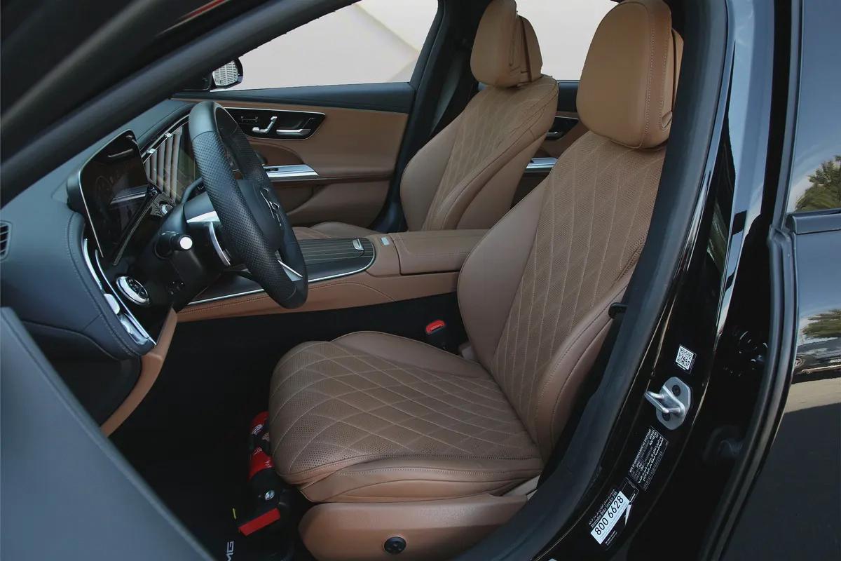 MERCEDES BENZ E 300 - 2024 - GCC - GARGASH WARRANTY + SERVICE CONTRACT - ORIGINAL PAINT-8-8