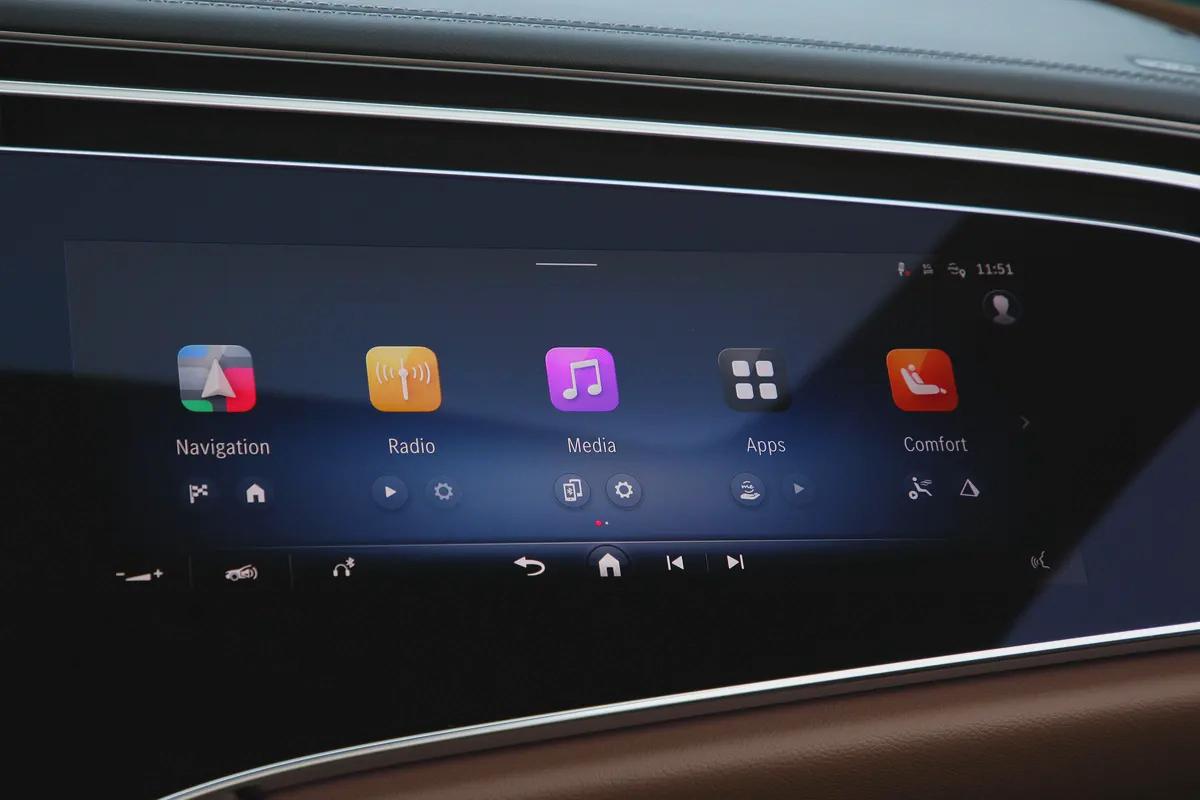 MERCEDES BENZ E 300 - 2024 - GCC - GARGASH WARRANTY + SERVICE CONTRACT - ORIGINAL PAINT-16-16