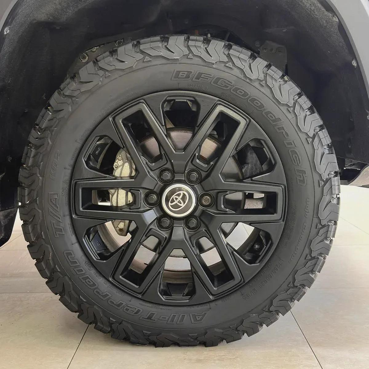 2024 Toyota Tundra Limited hybrid-14-14