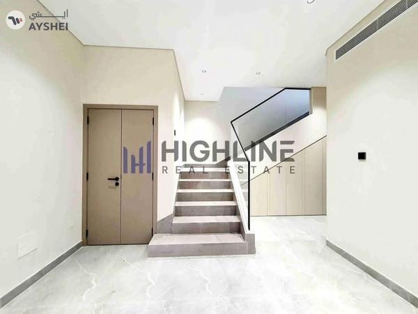 Exclusive 4-Bedroom Luxury Villa Near the Beach