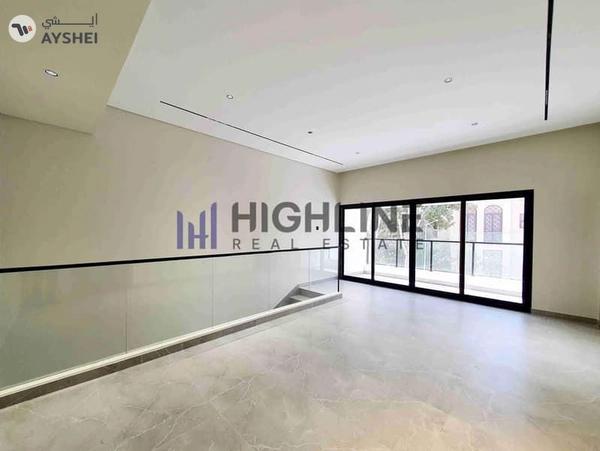 Exclusive 4-Bedroom Luxury Villa Near the Beach