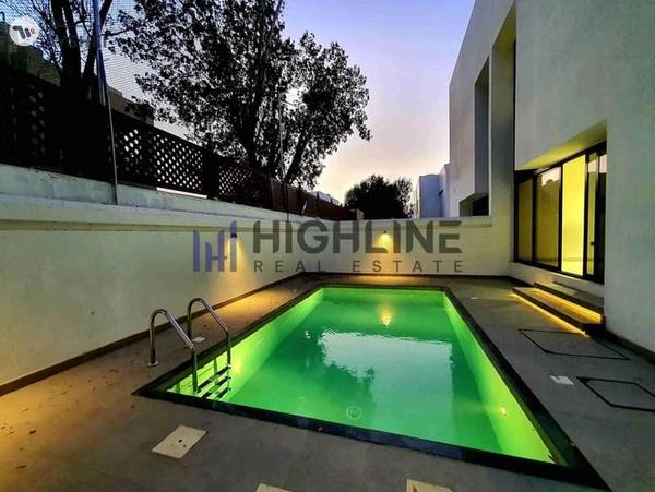 Exclusive 4-Bedroom Luxury Villa Near the Beach