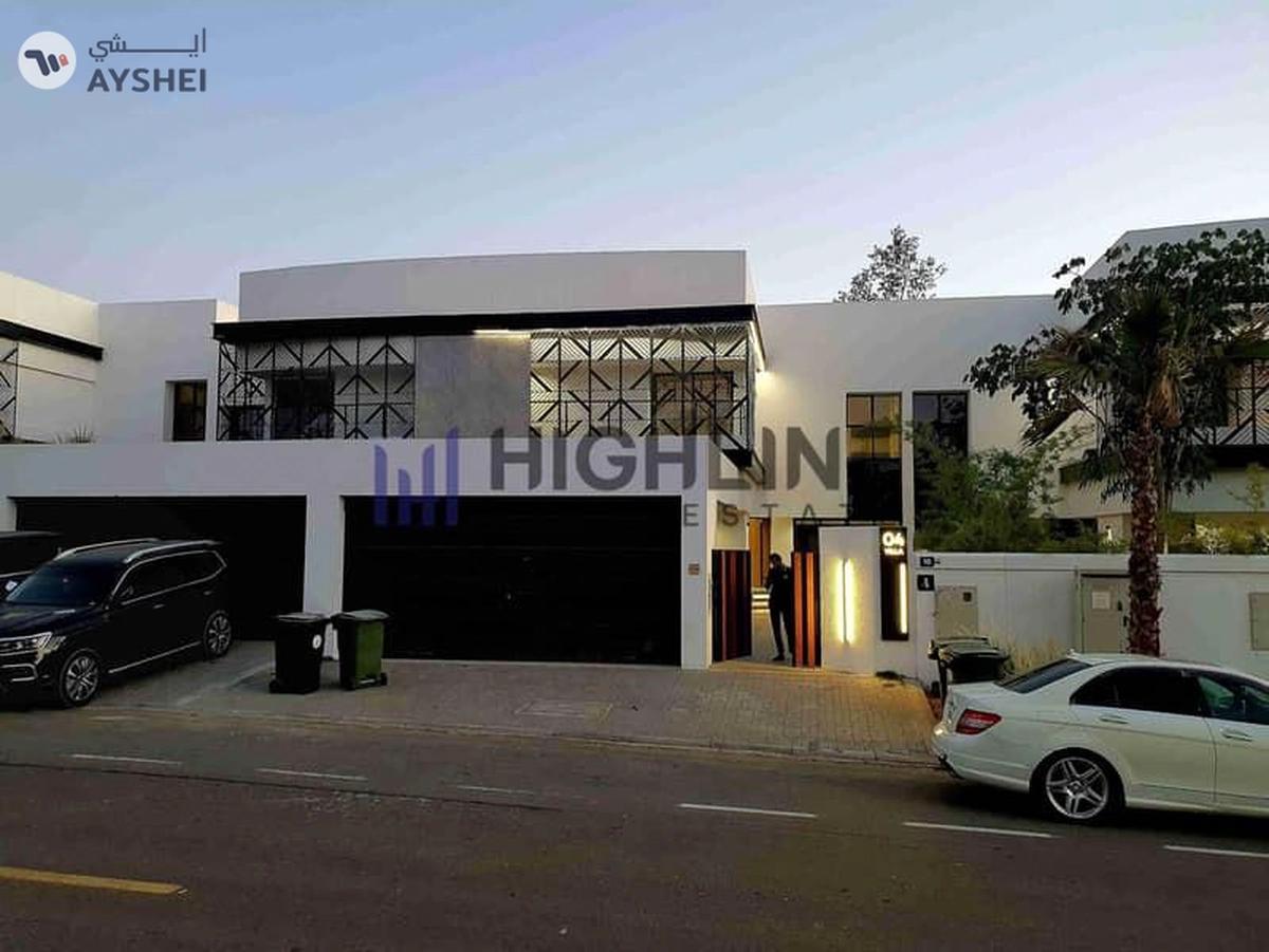 Exclusive 4-Bedroom Luxury Villa Near the Beach-28-28