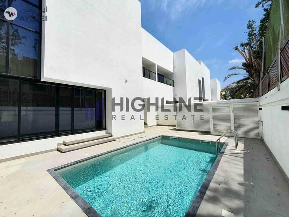 Exclusive 4-Bedroom Luxury Villa Near the Beach-0-landscape