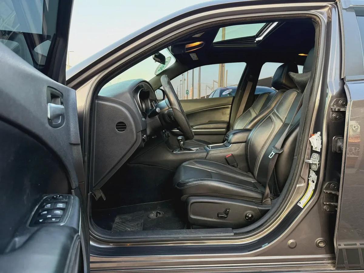 2019 Dodge Charger, 2019 American specs, fully loaded, converted to STR, in excellent condition.-6-6