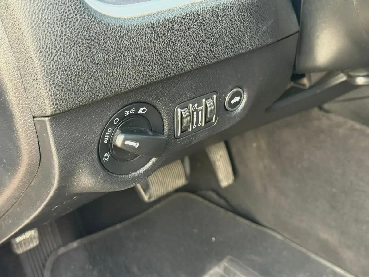 2019 Dodge Charger, 2019 American specs, fully loaded, converted to STR, in excellent condition.-15-15