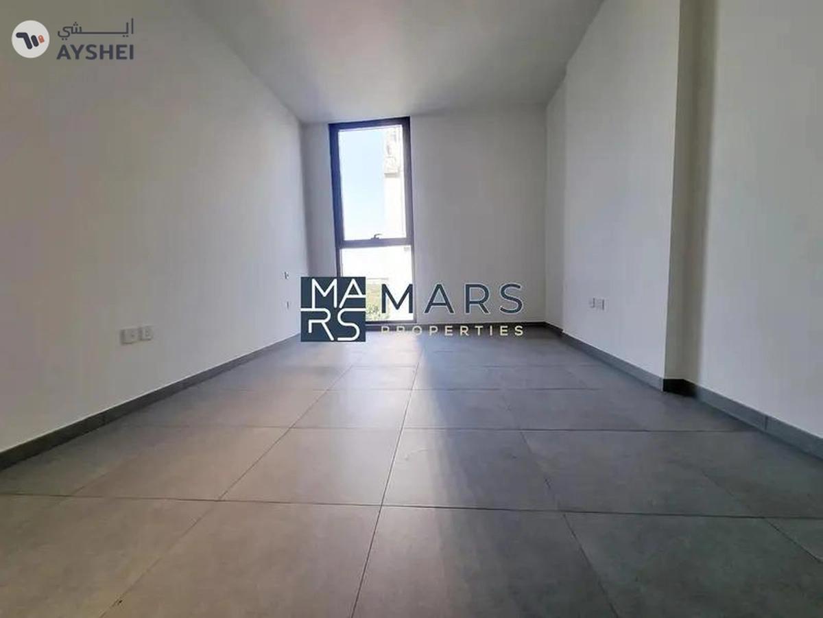 Luxury| Spacious| 2 Bedroom Apartment| With Balcony+ Covered Parking| Best Price-11-11