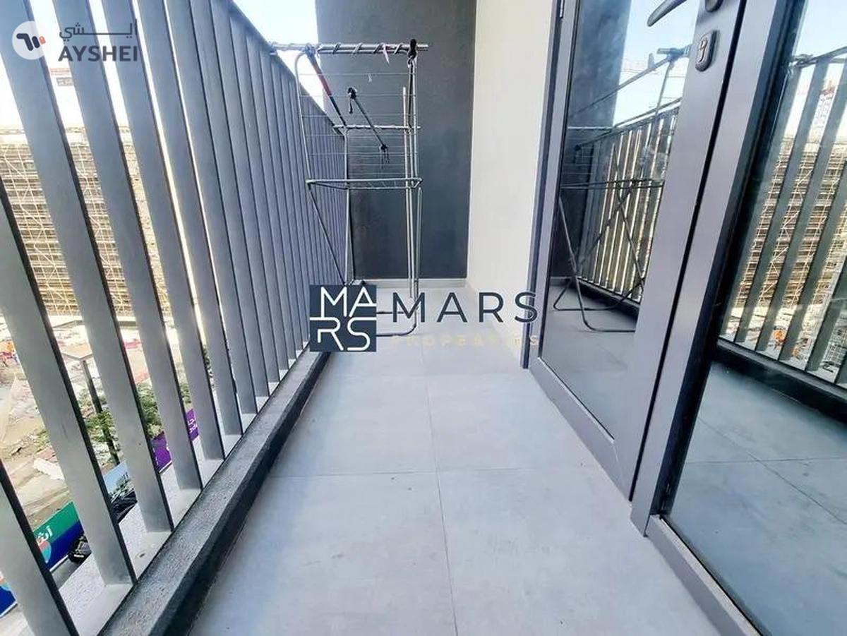Luxury| Spacious| 2 Bedroom Apartment| With Balcony+ Covered Parking| Best Price-2-2