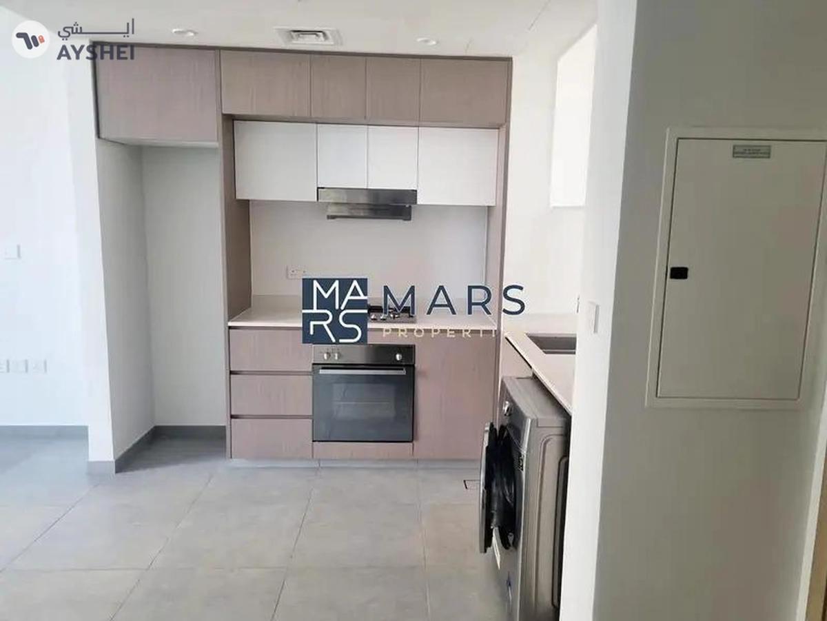 Luxury| Spacious| 2 Bedroom Apartment| With Balcony+ Covered Parking| Best Price-3-3