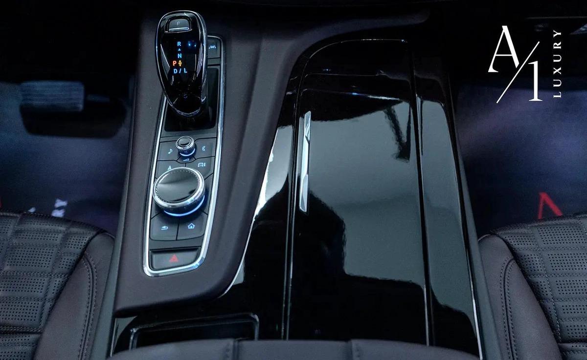 2024 Cadilac Esclade, 600 Platinum Edition, With Warranty & Service Contract, Fully Loaded, GCC-8-8